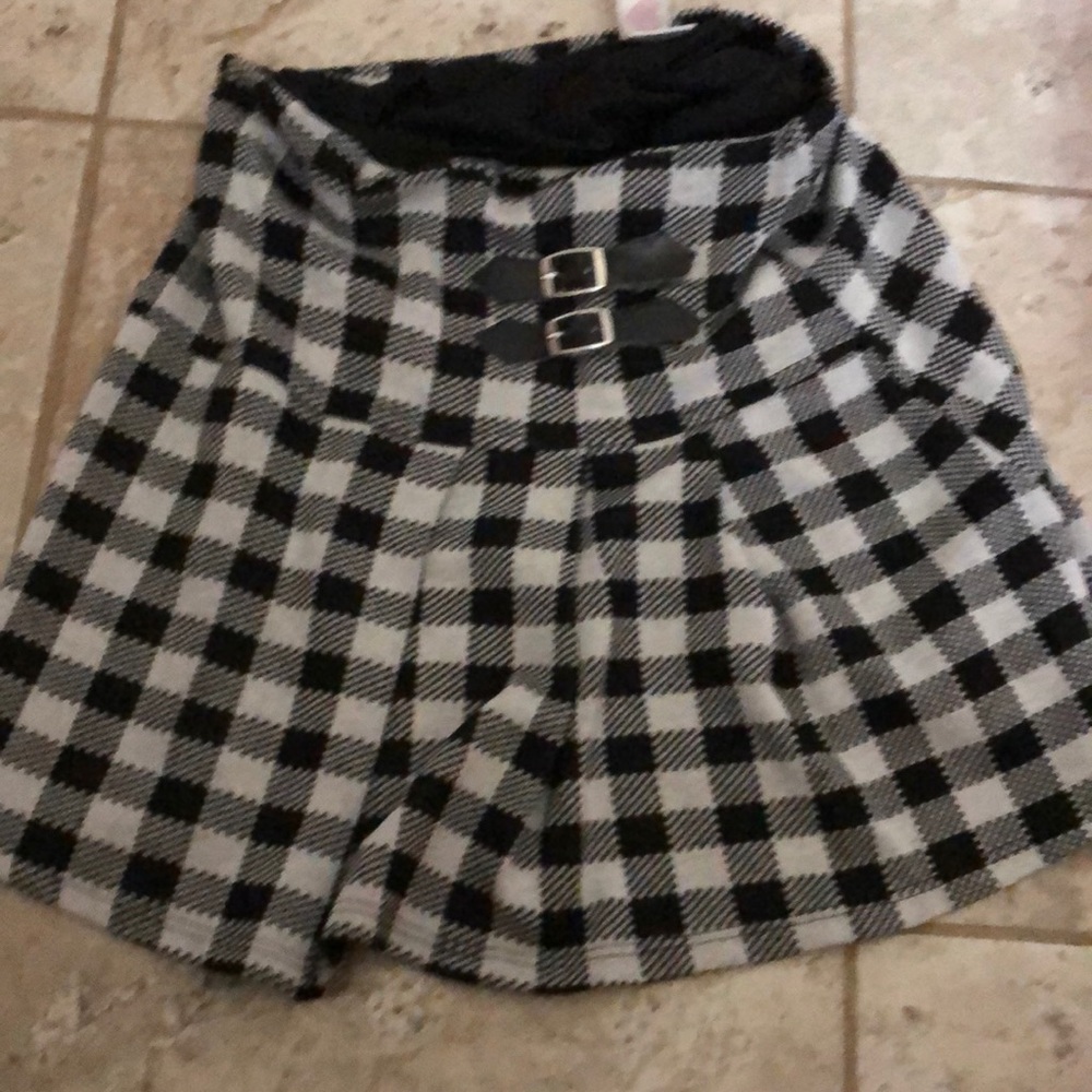 Girls plaid skirt